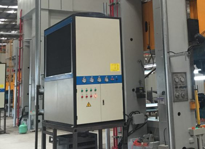 常規(guī)尺寸的油冷機(jī)安裝注意事項(xiàng)有哪些？