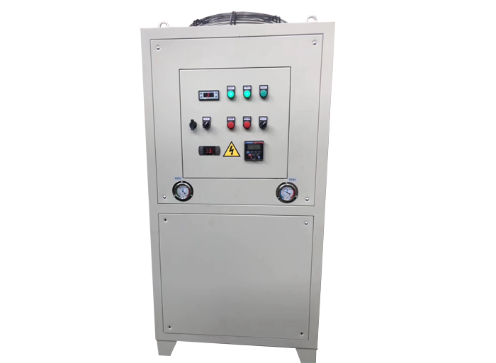 制冷和加熱兩用油冷機(jī) 制冷和加熱兩用油冷機(jī)