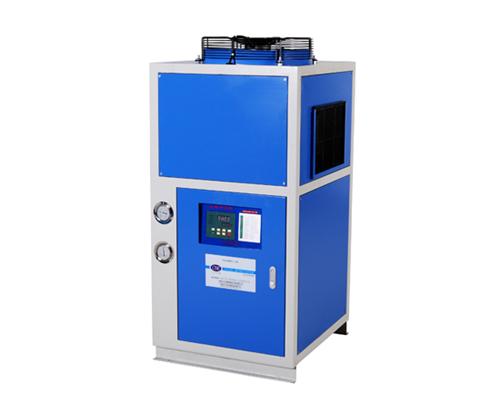 工業(yè)冷油機(jī)該怎樣進(jìn)行定期的安全檢查？