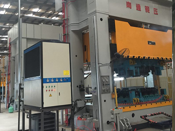 不同油冷機的性能參數(shù)如何選擇 不同油冷機的性能參數(shù)如何選擇