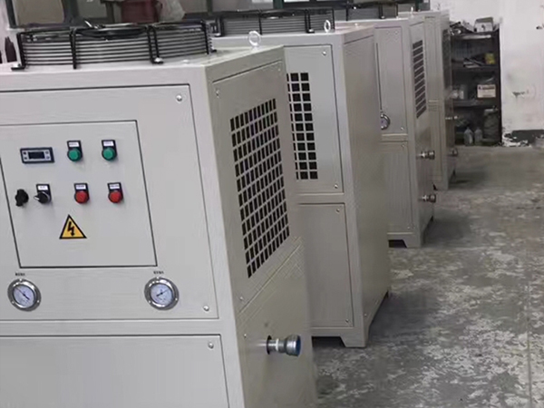 油冷機(jī)品牌裝置環(huán)境有哪些 油冷機(jī)品牌裝置環(huán)境有哪些